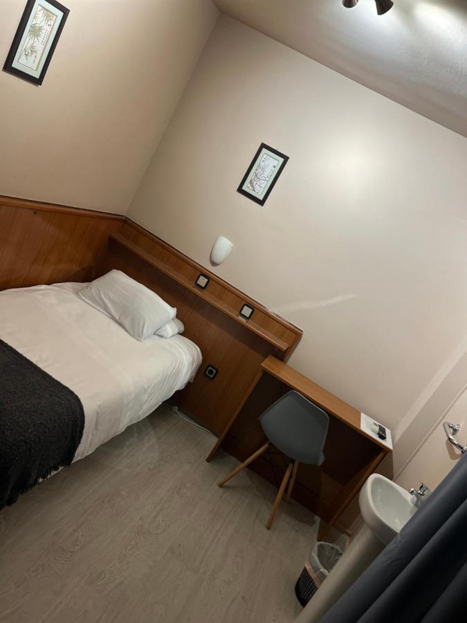 Single Room with Private External Bathroom,1333680917:JPEG